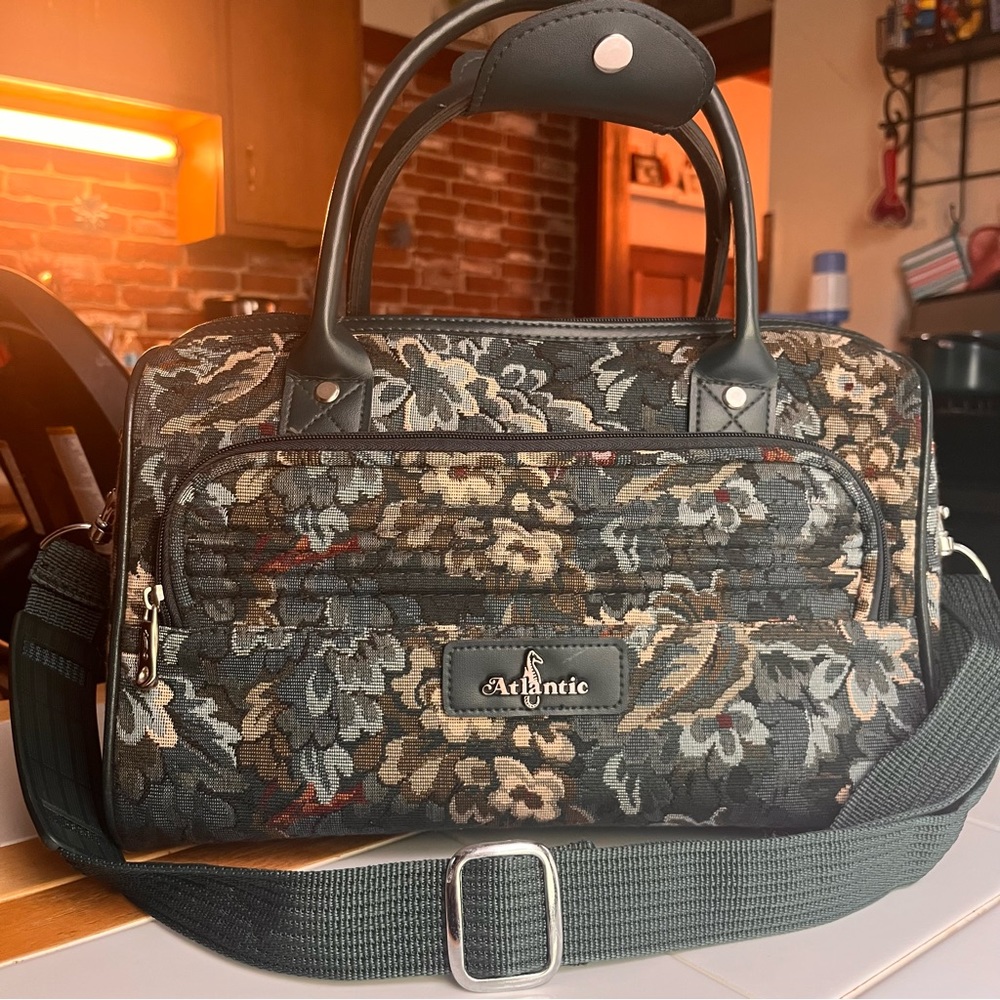 Vintage 80’s Atlantic Luggage Floral Tote